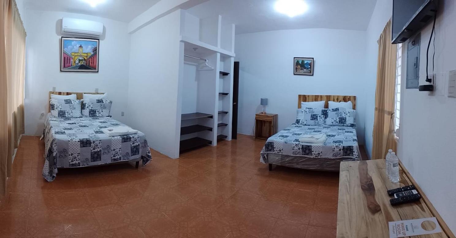 Apartamentos Mundo Maya Habitaciones فلوريس المظهر الخارجي الصورة
